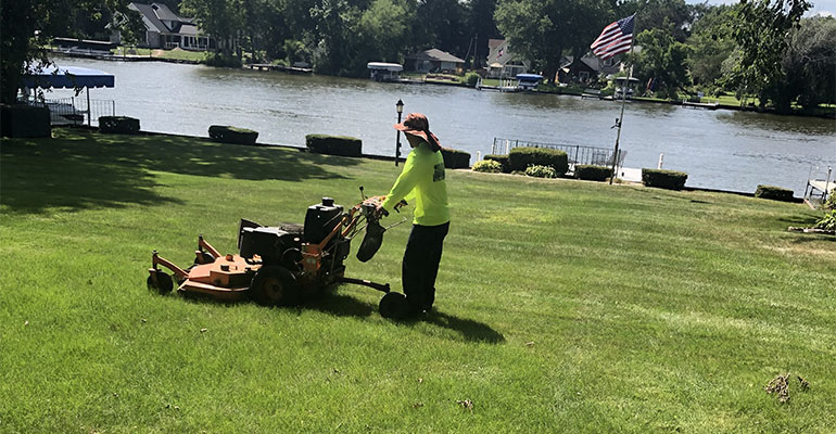 Lawn Mowing Services in Harvard IL